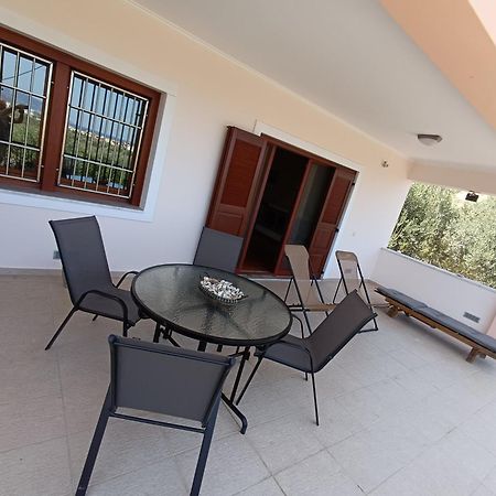 Baitani Villa Λουτρά Ωραίας Ελένης Εξωτερικό φωτογραφία