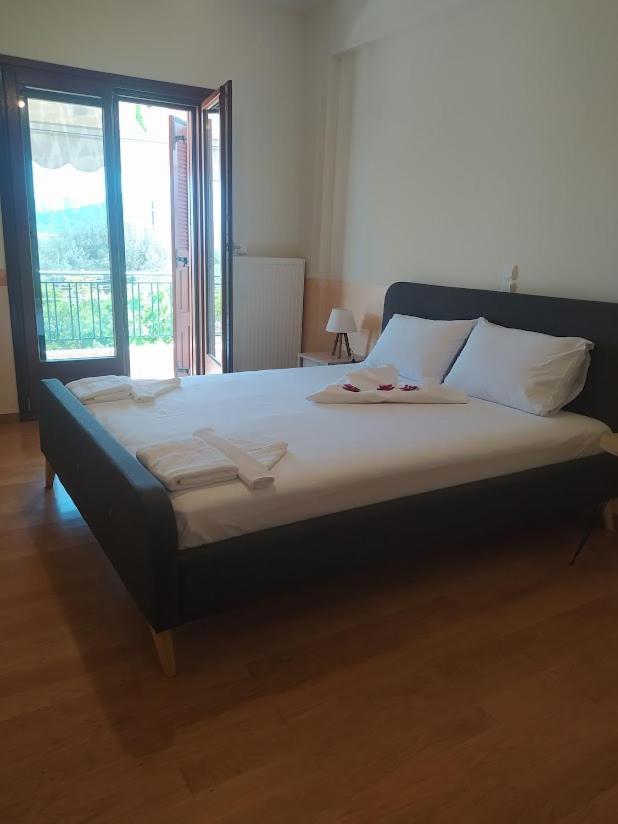 Baitani Villa Λουτρά Ωραίας Ελένης Εξωτερικό φωτογραφία