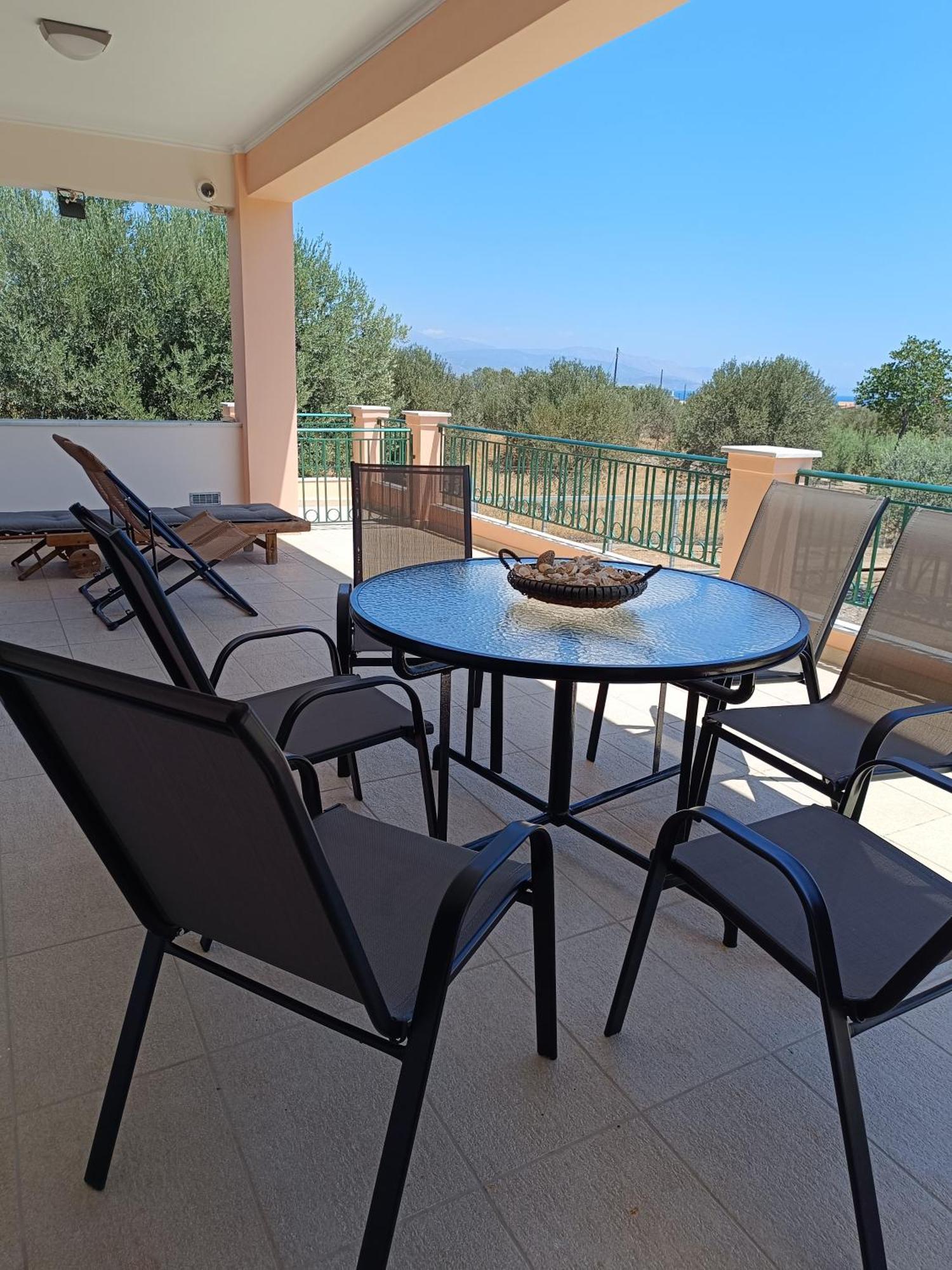 Baitani Villa Λουτρά Ωραίας Ελένης Εξωτερικό φωτογραφία